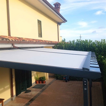 Pergola Solarium con tenda avvolgibile