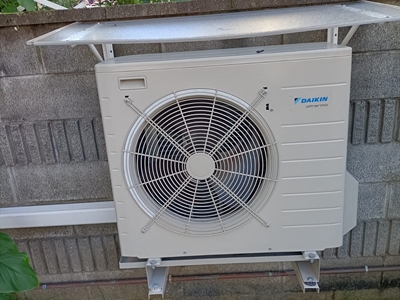 copertura in policarbonato per condizionatore pompa di calore